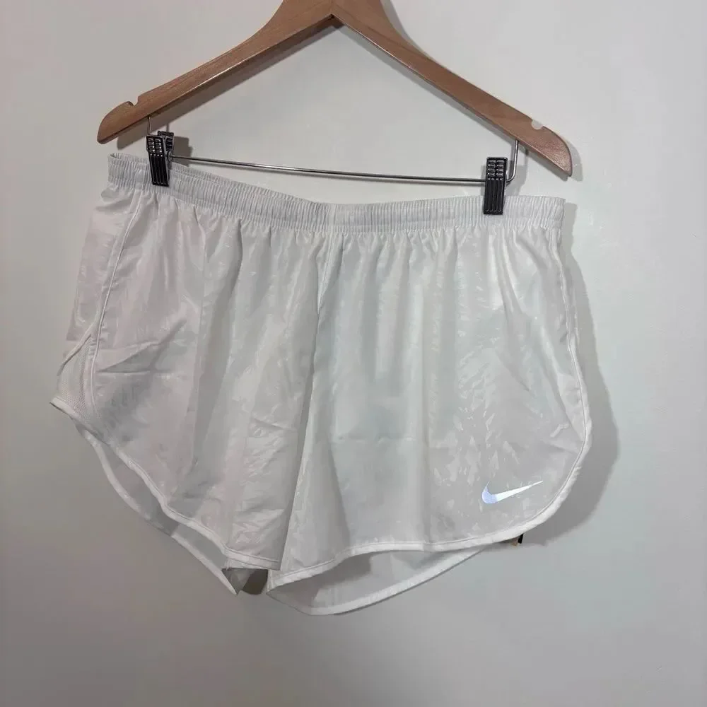 2 Pairs of Nike Tempo Women’s Lined Running Shorts XL NWT NEW Gray White